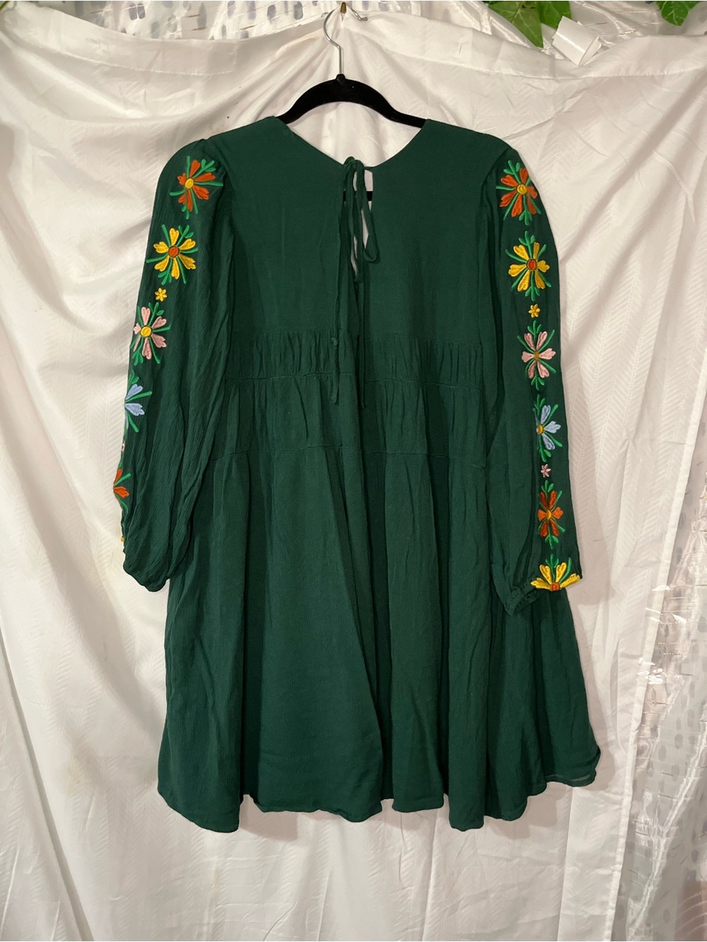 Davi & Dani Dark Green Floral Embroidered Long Sleeve Top Boho vibe L - Picture 2 of 7